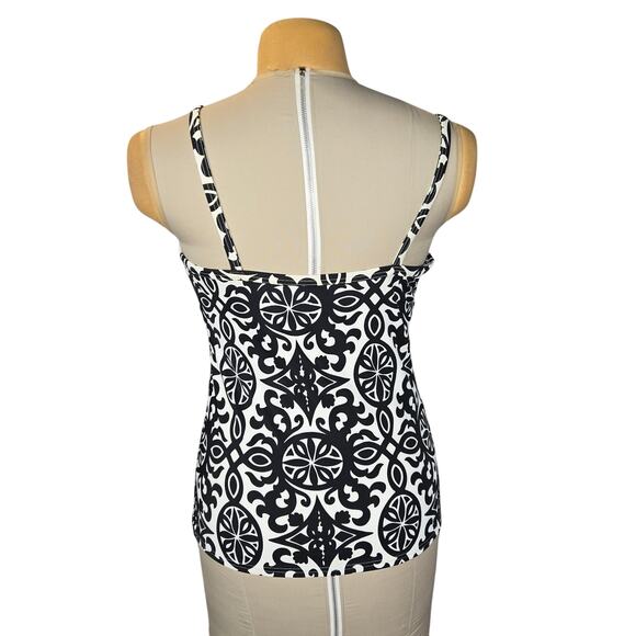 Lands End Takini Top Women 16 DD V Neck Shelf Bra Tile Print Swimwear Vacation - Picture 3 of 9